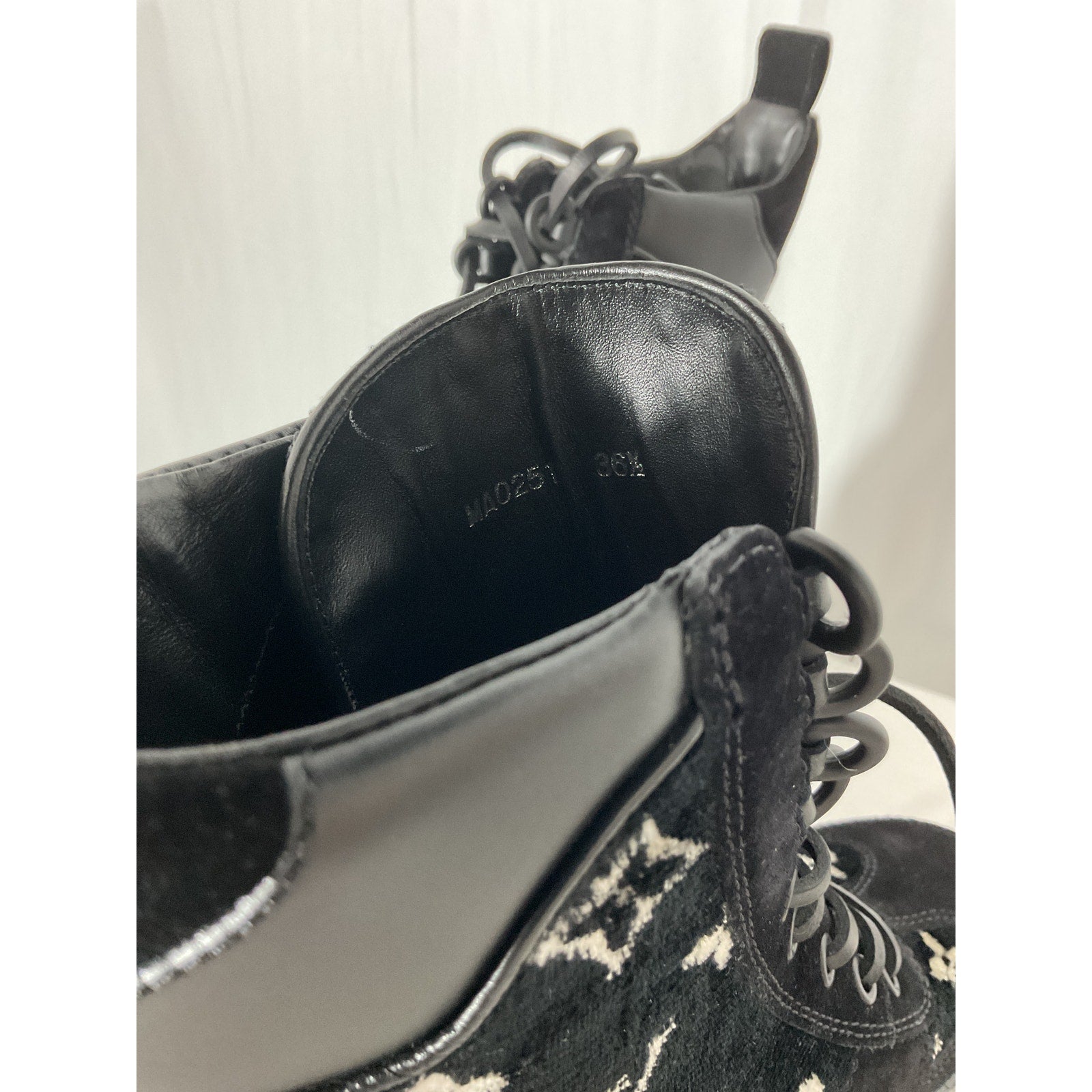 Louis Vuitton 'Laureate' Black Leather Platform Desert Boot Size 6.5