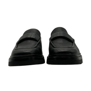 Vince Sleek Black Robin Loafers Size 8 M
