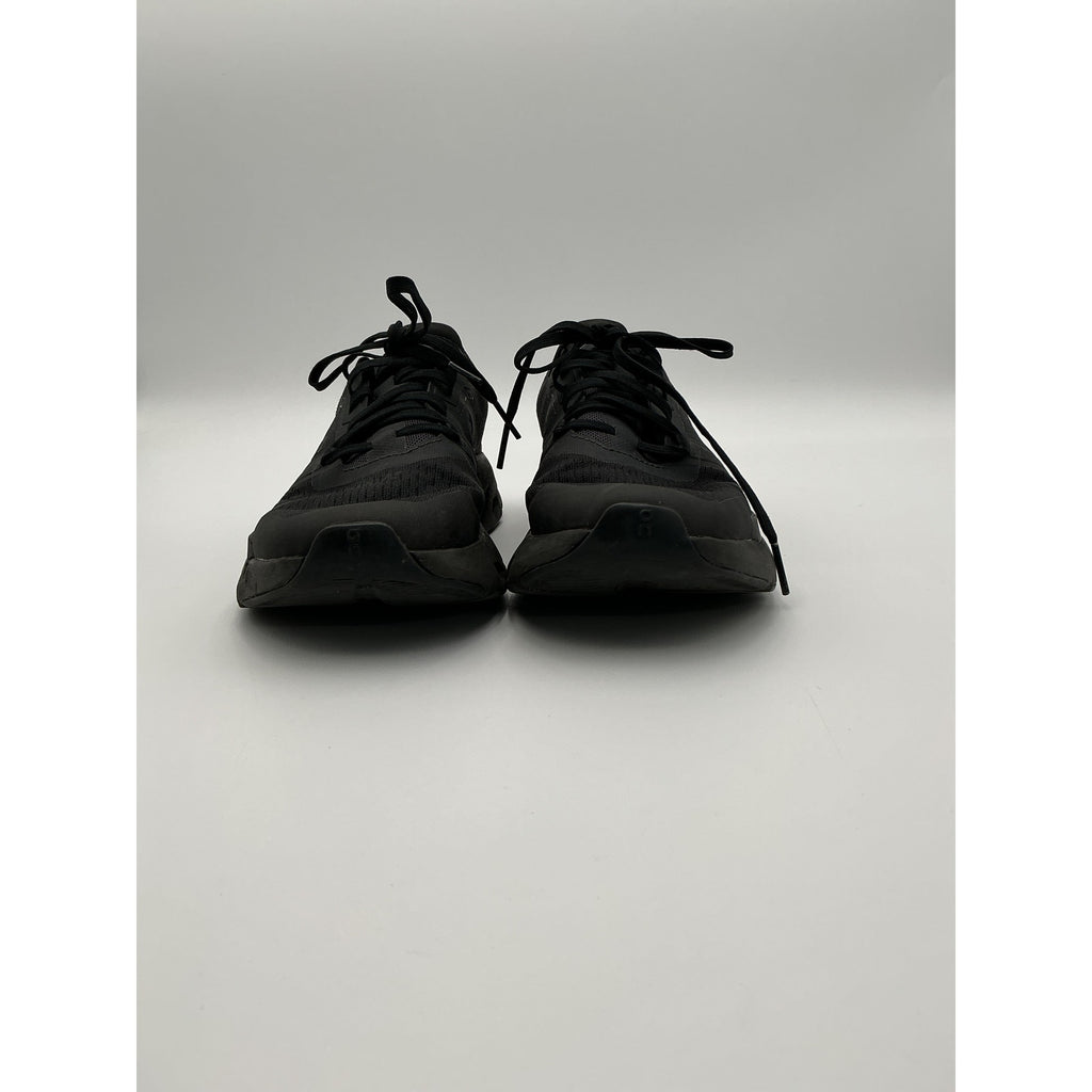 On 'Cloudpulse' Black Sneaker Size 6.5