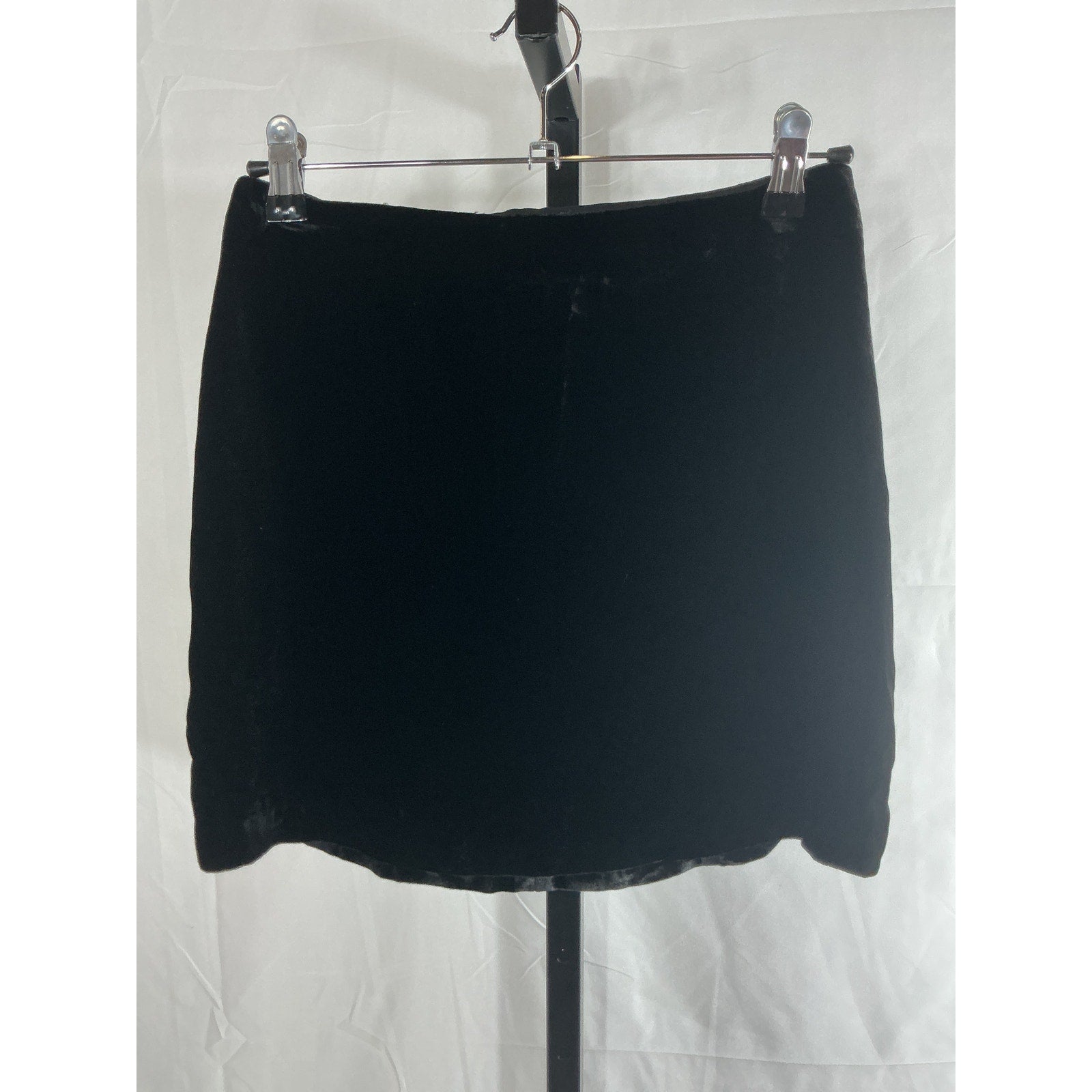Reformation 'Veranda' Black Velvet Skirt Size 2
