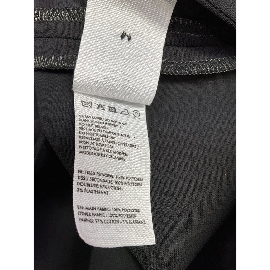Jacquemus 'Ovalo' Black Polyester Pleated Crepe Shorts Size 2 US / FR 34
