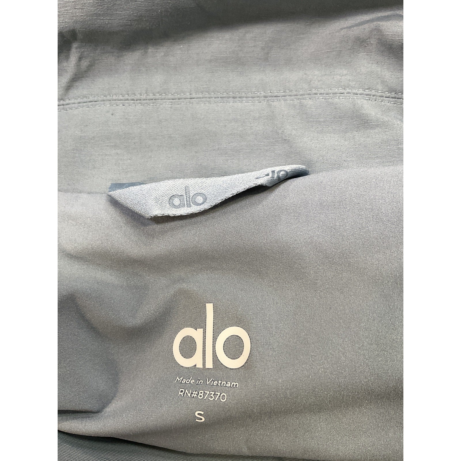 Alo Yoga 'Torrent' Grey Overshirt Size S