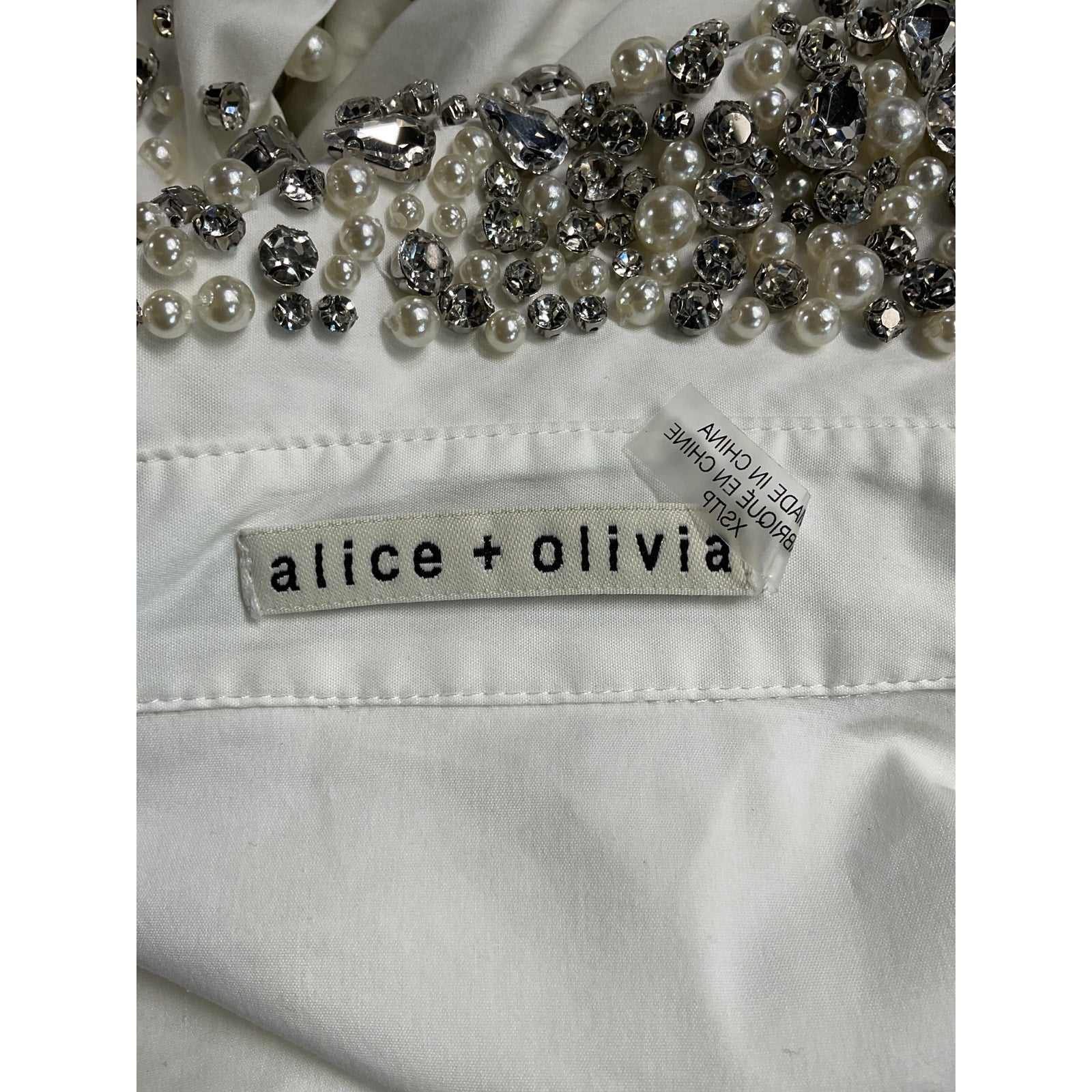 Alice + Olivia 'Finely Emb' White Button Down Long Sleeve Blouse Top Collar Shirt Size XS
