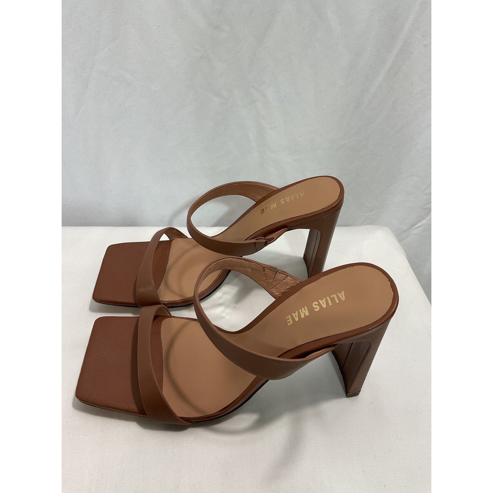Alias Mae 'Cassie' Brown Leather Mule Size 6