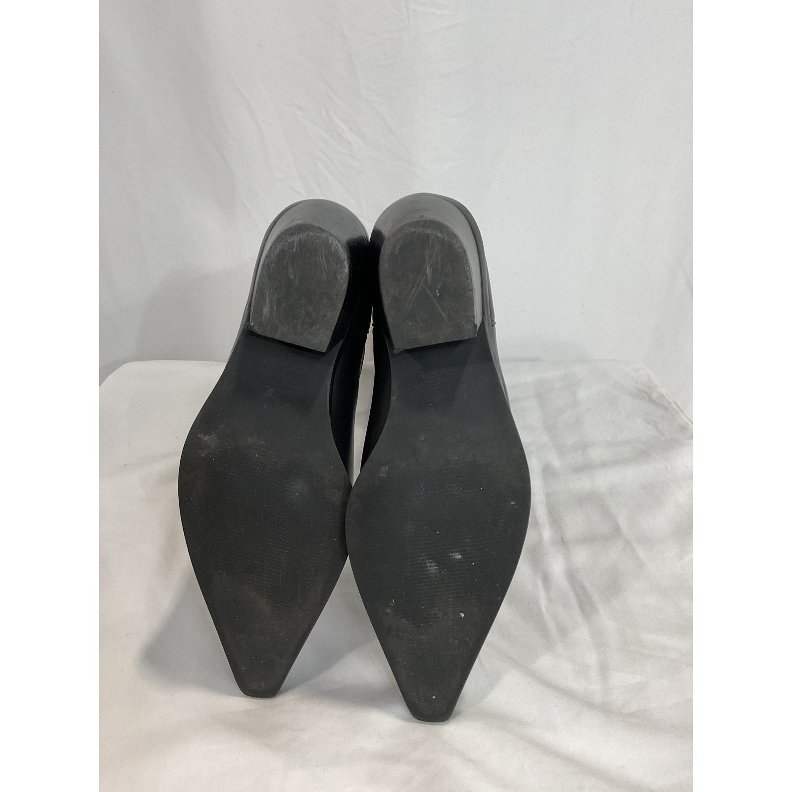 Alias Mae 'Finley' Black Western Embroidery Pointed Toe Boot Size 7