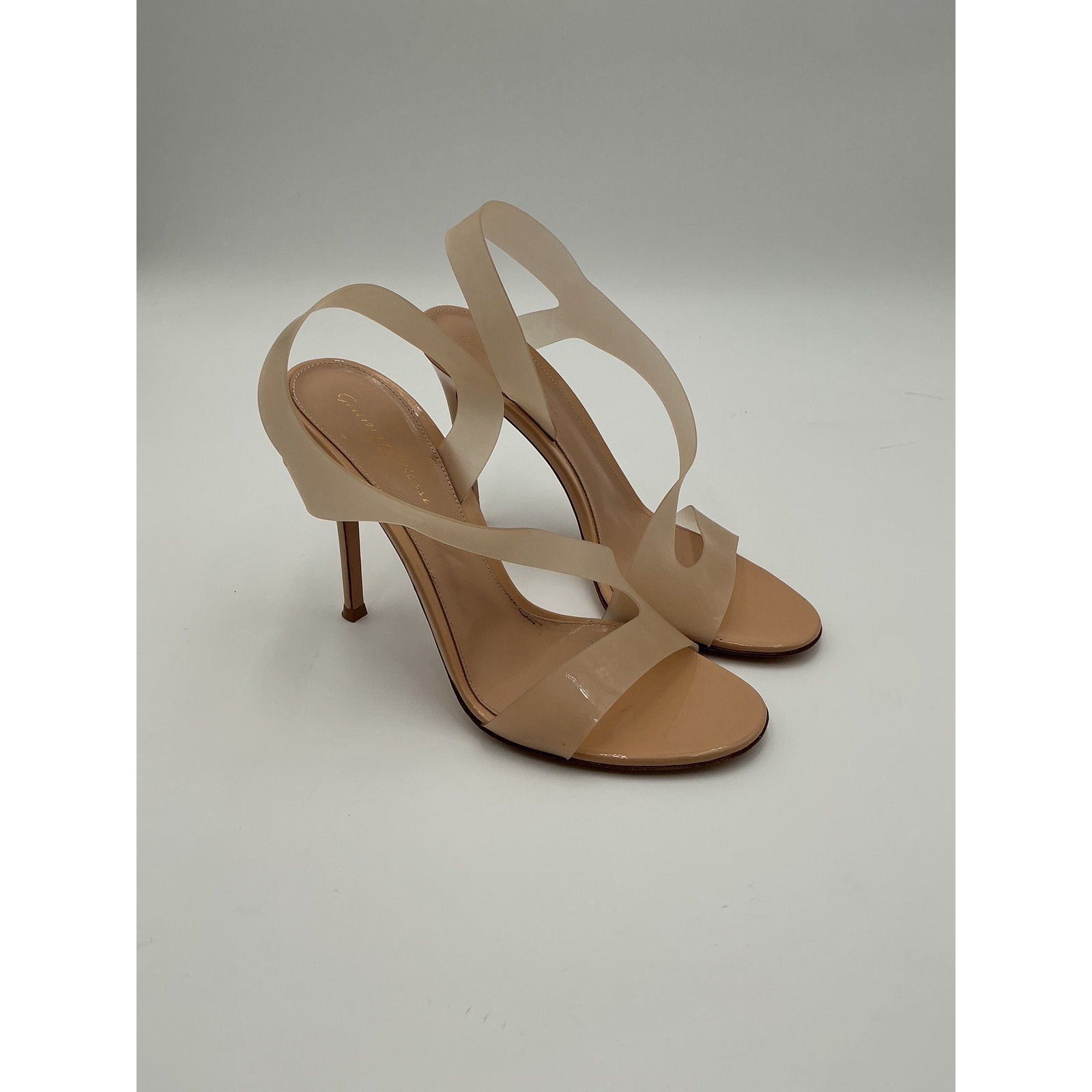 Gianvito Rossi 'Metropolis' Beige Leather Heels Size 38