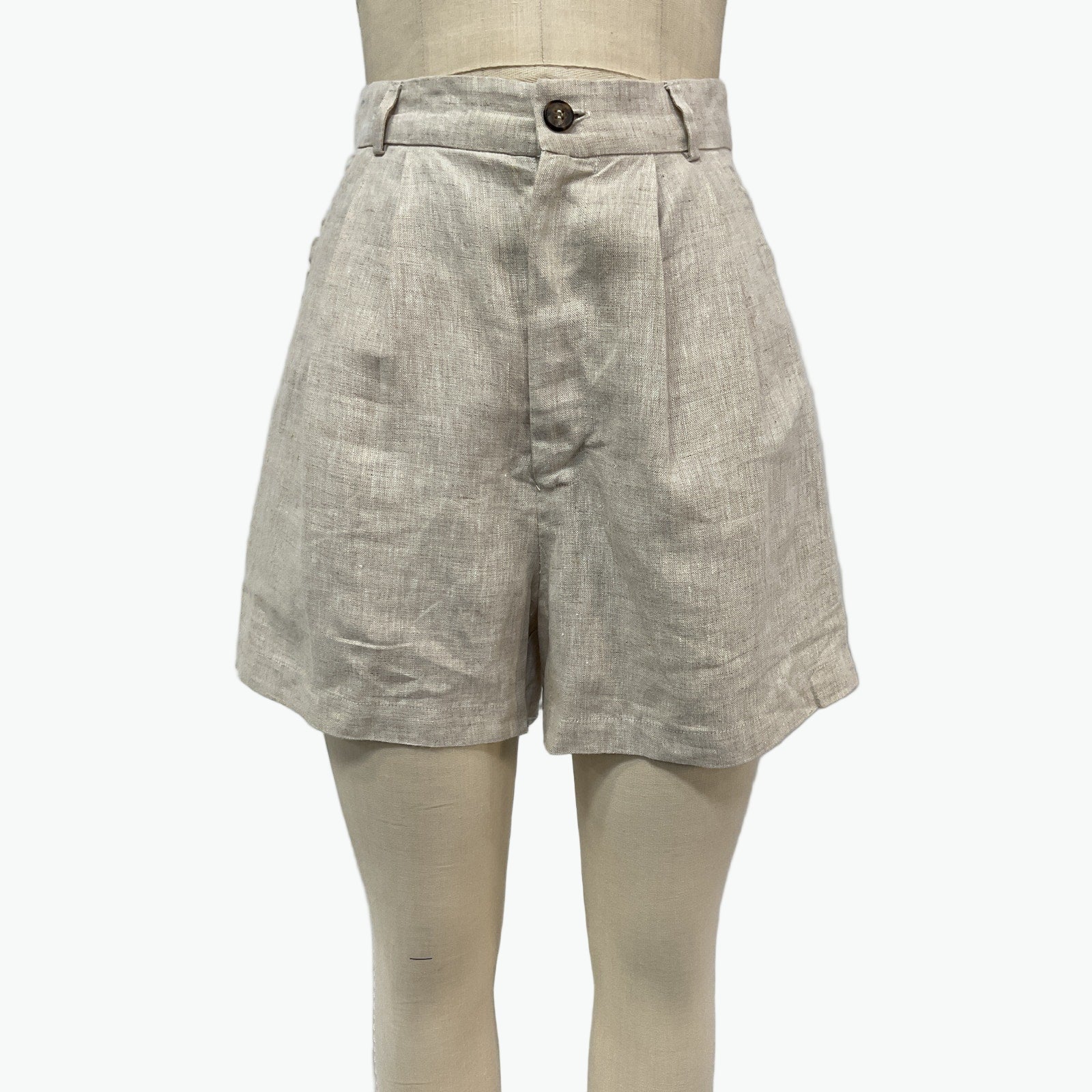 Reformation 'Mason' Beige Linen Short Size 6