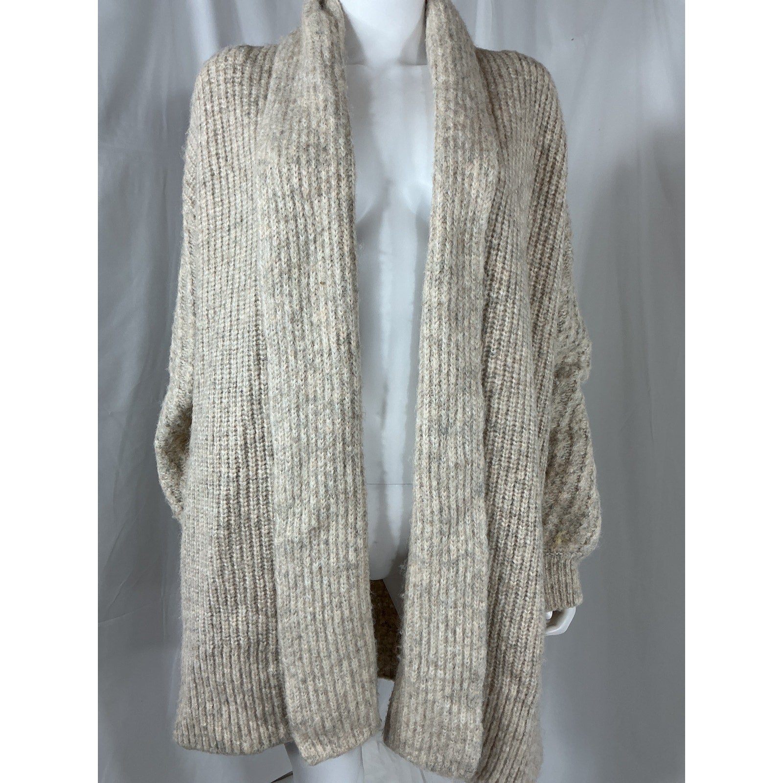 Tularosa 'Nalla' White Acrylic Cardigan Size S