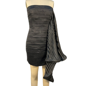 Amur Pleated Black Kayleigh Dress Size 6