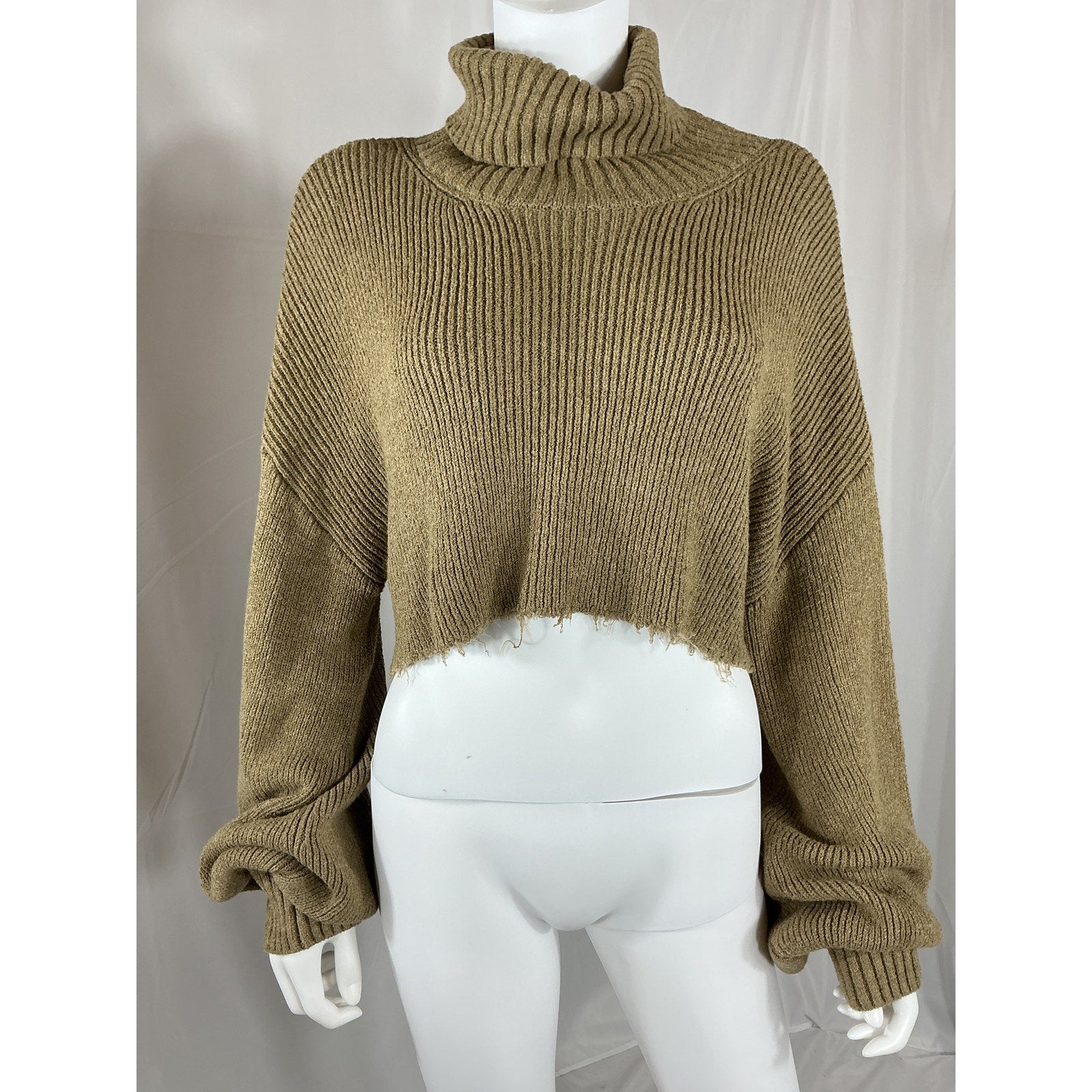 L'Academie 'Lucia' Green Acrylic Cropped Turtleneck Sweater Size XL