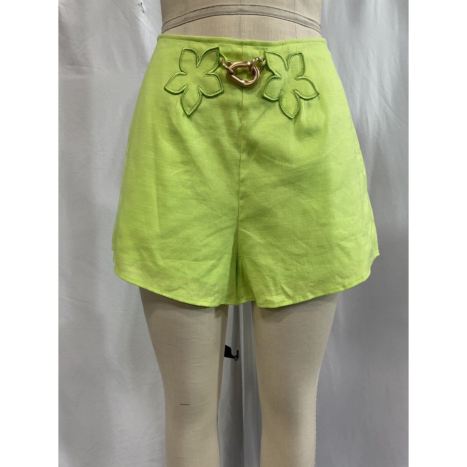 Cult Gaia 'Aries' Green Linen Floral Short Size 2 - NWT