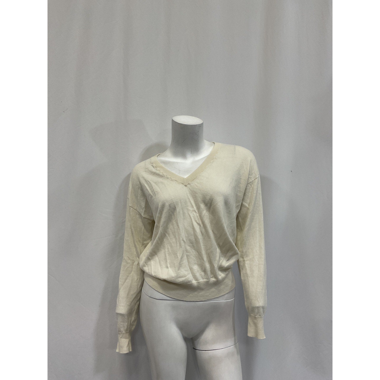 Naadam 'Fancy' White Cashmere V-Neck Sweater Size S