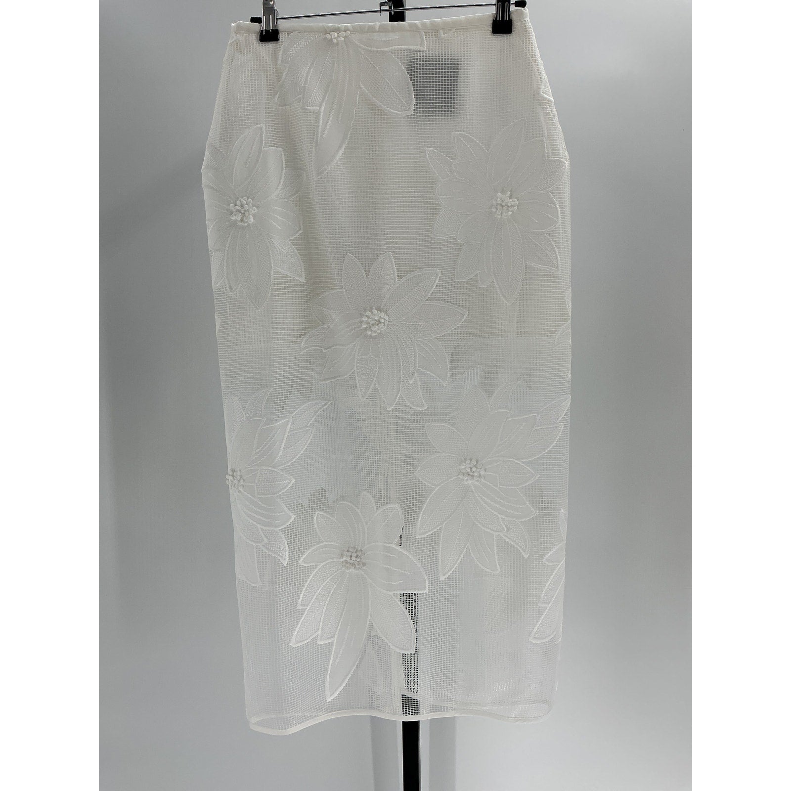 Le Superbe 'Purely' White Polyester Enlightened Skirt Size 2