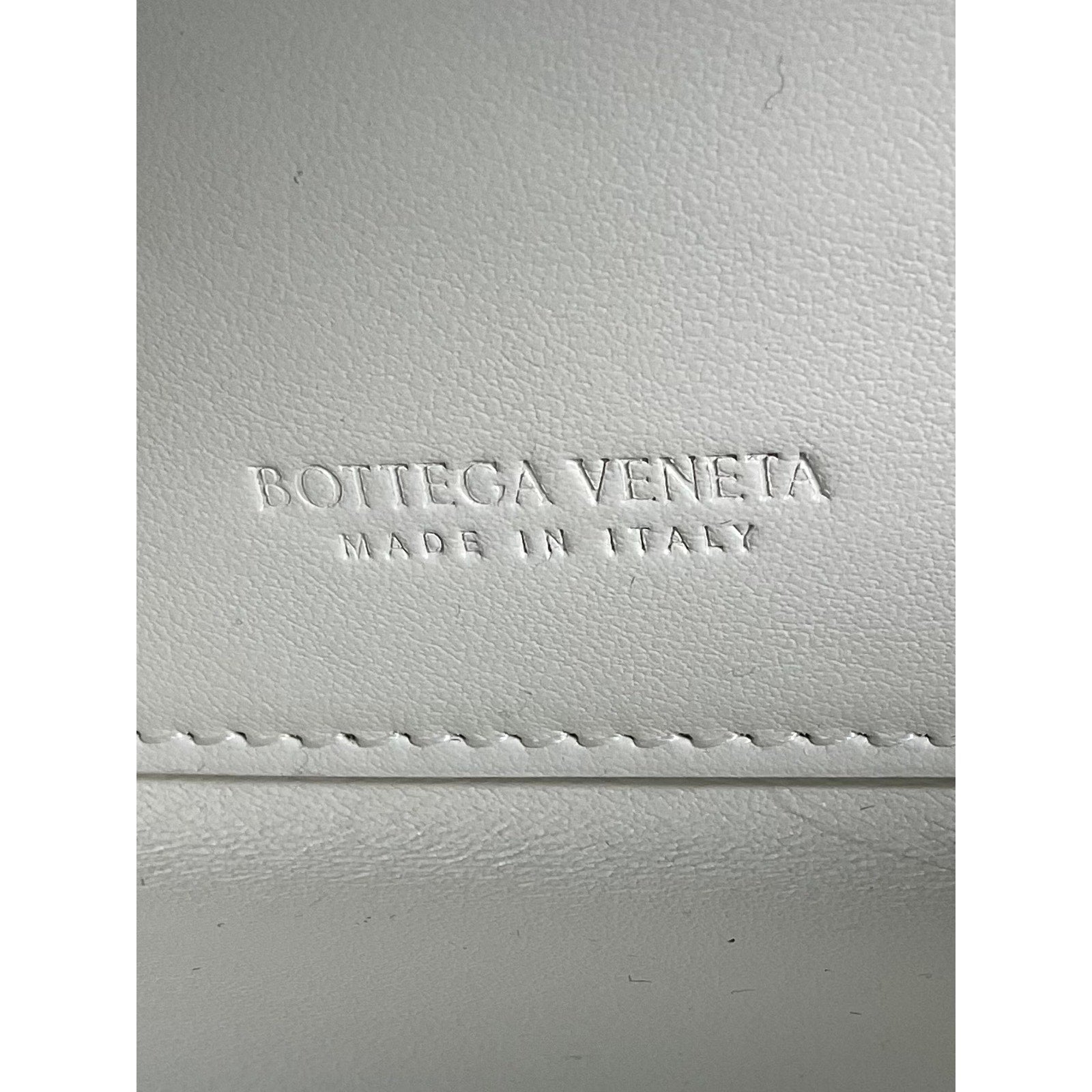 Bottega Veneta Small Point White Leather Lock Clutch
