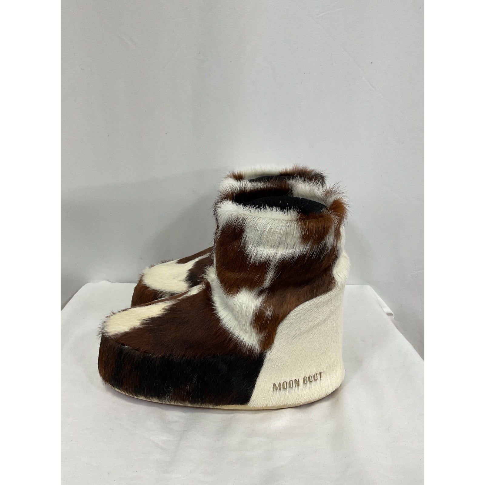 Moon Boot Icon No Lace Brown Rubber Pony Boot Size 9