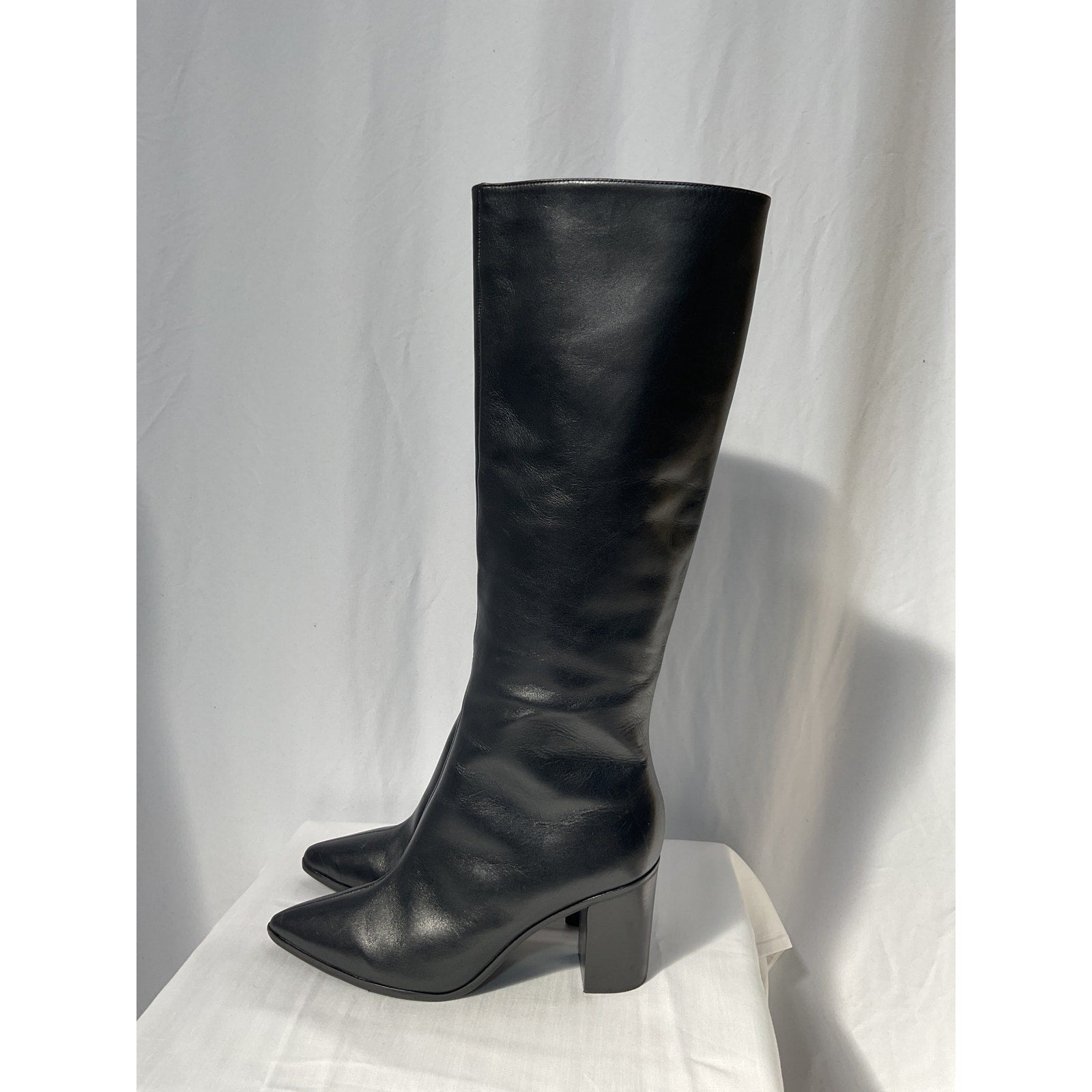 Schutz 'Mikki' Black Up Block Size 8.5