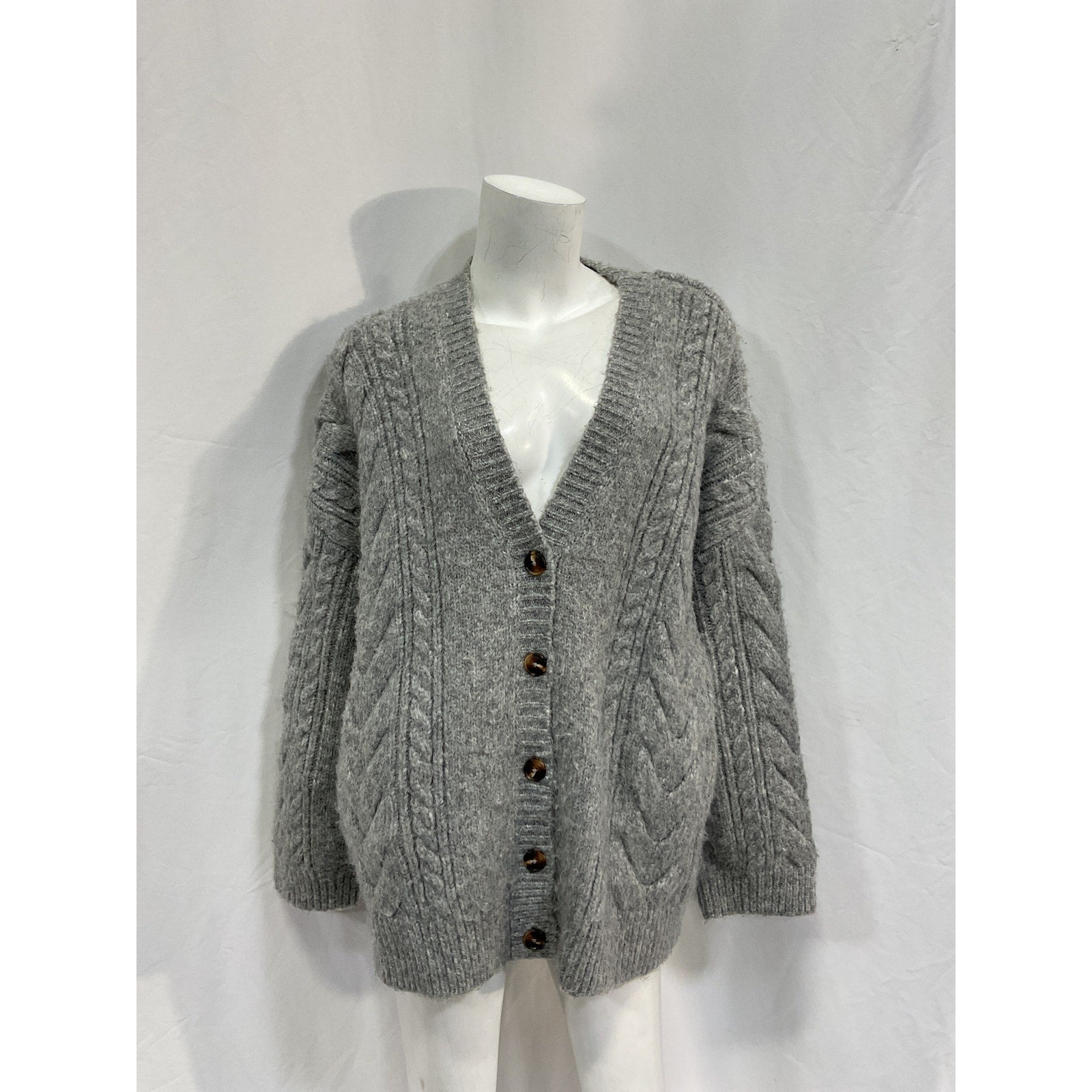 Helsa 'Serena' Grey Acrylic Cable Cardigan Size XS