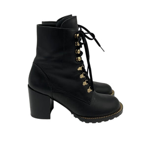 Stuart Weitzman Heeled Black Kolbie Bootie Size 8.5
