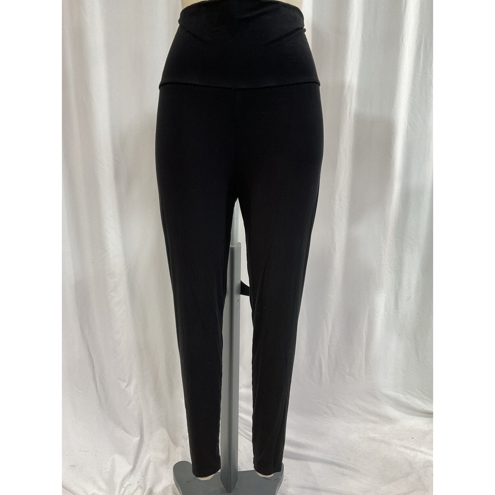 Hatch Black 'The Ultimate Before, During & After' Maternity Legging Size M