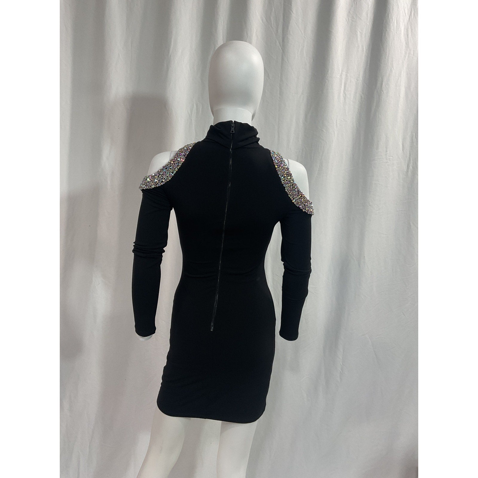 Alice + Olivia 'Delora' Black Embellished Shoulder Cut Out Long Sleeve Mini Dress Size 0