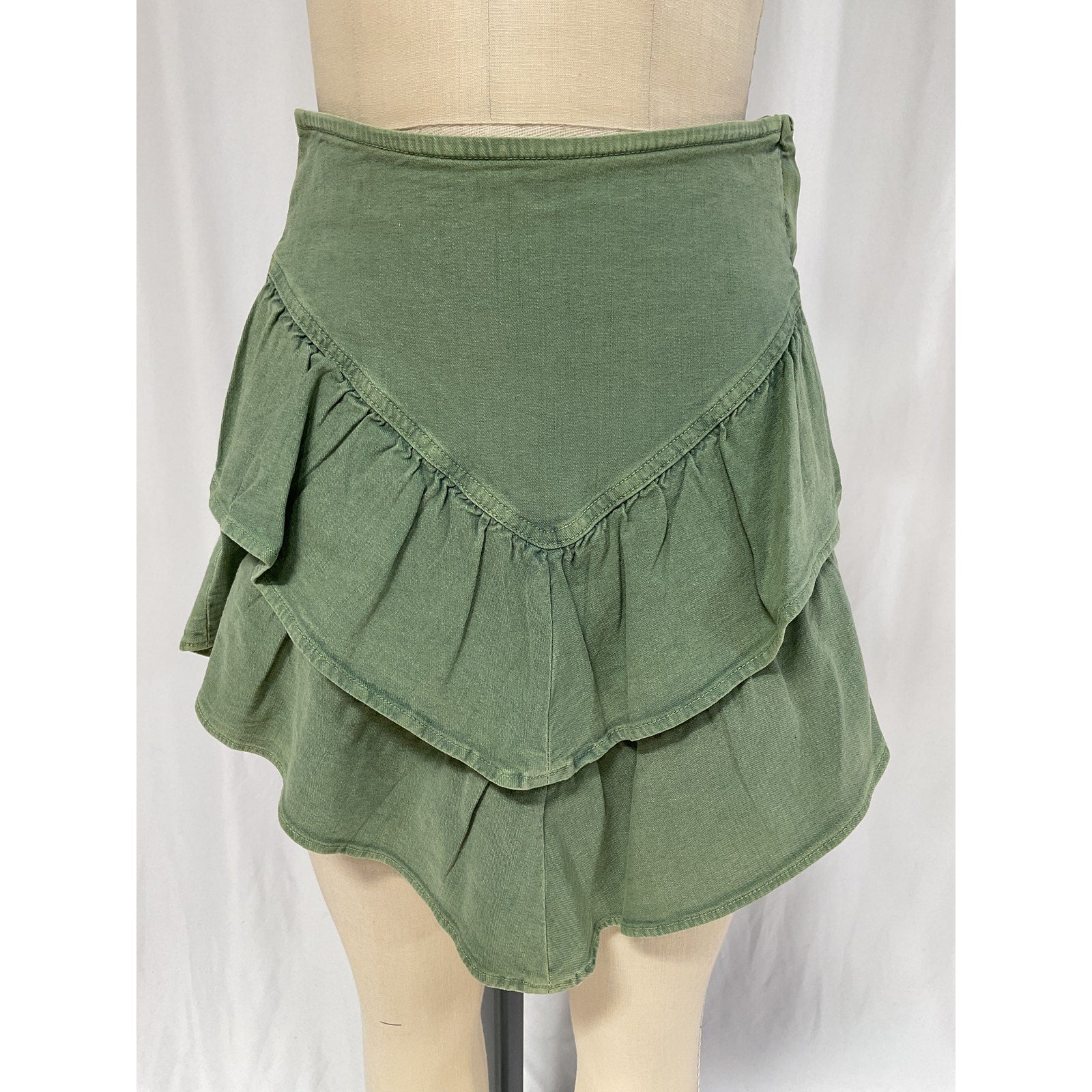 Mother 'The Ruffle' Green Twill Mini Skirt Size 27