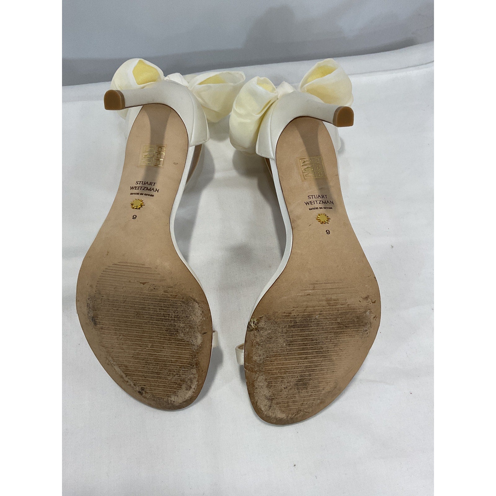Stuart Weitzman 'Nudistsong' White Mesh Bow Stiletto Round Toe Heel Size 9