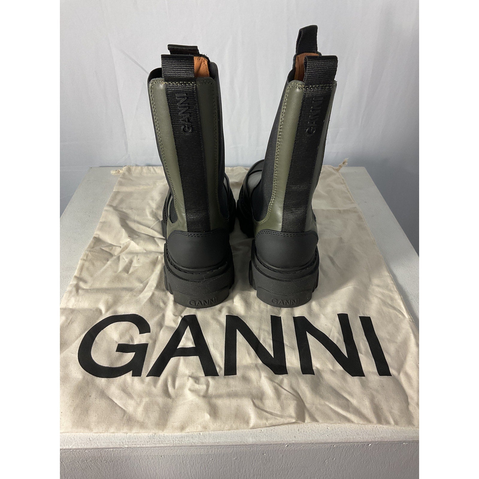 Ganni Mid Chelsea Green Leather Boots Size 7