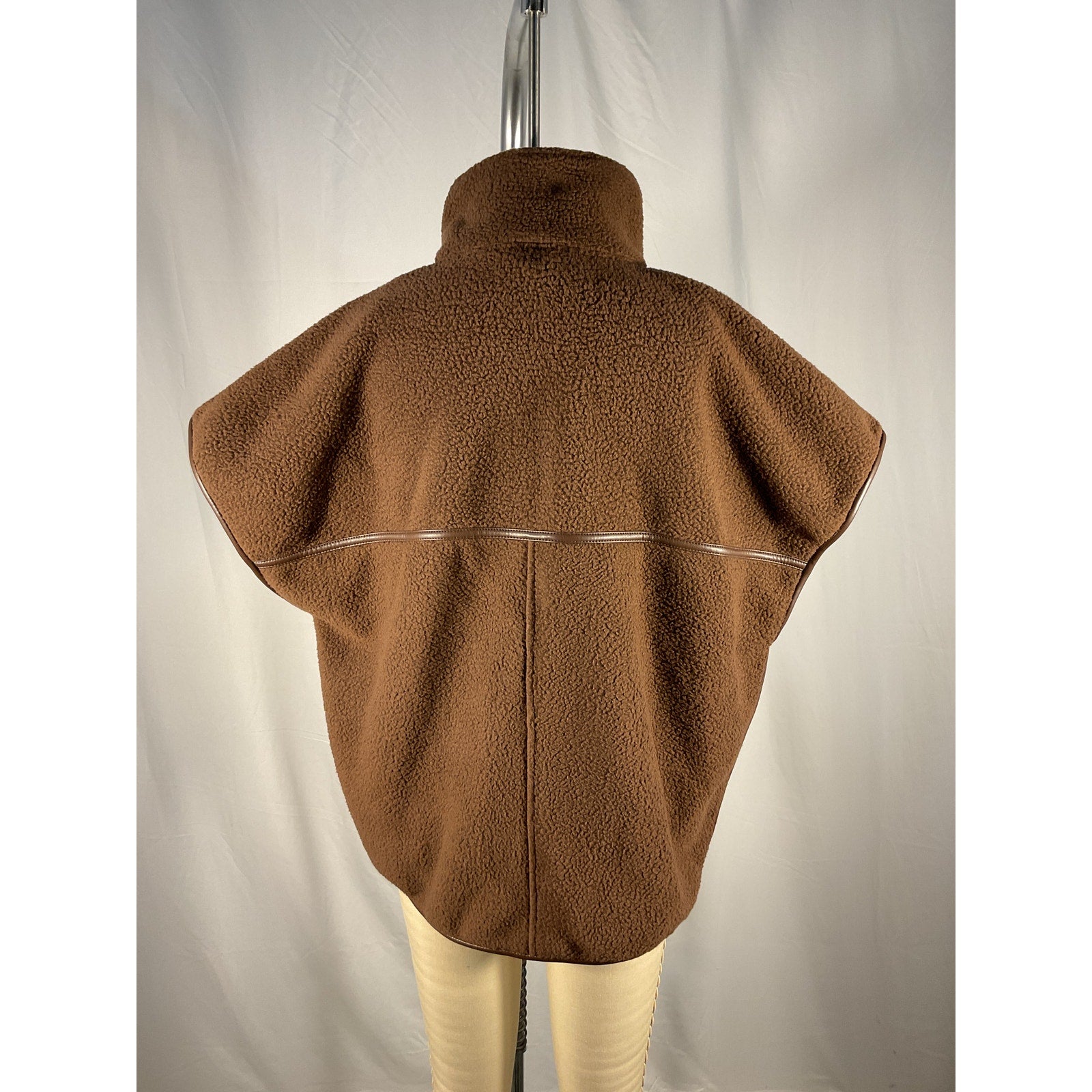 Lamarque 'Eudora' Brown Fleece Vest Size XS