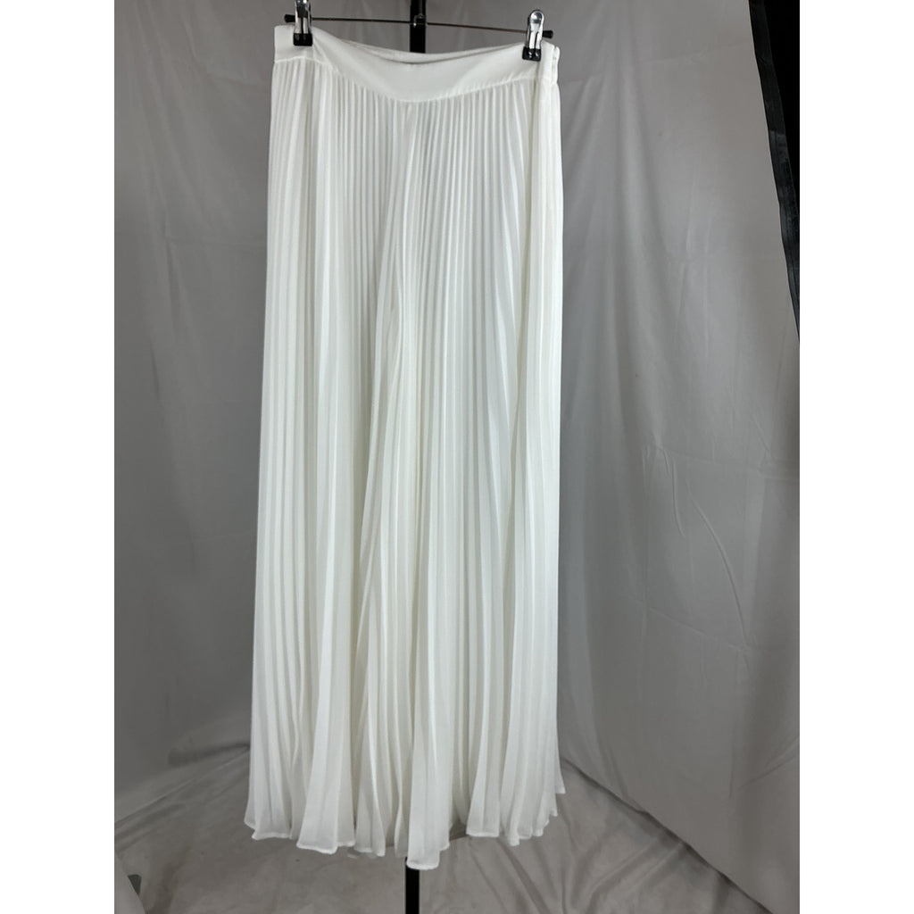 Badgley Mischka 'Accordion' White Polyester Pleat Dramatic Leg Pants Size 4 - NWT