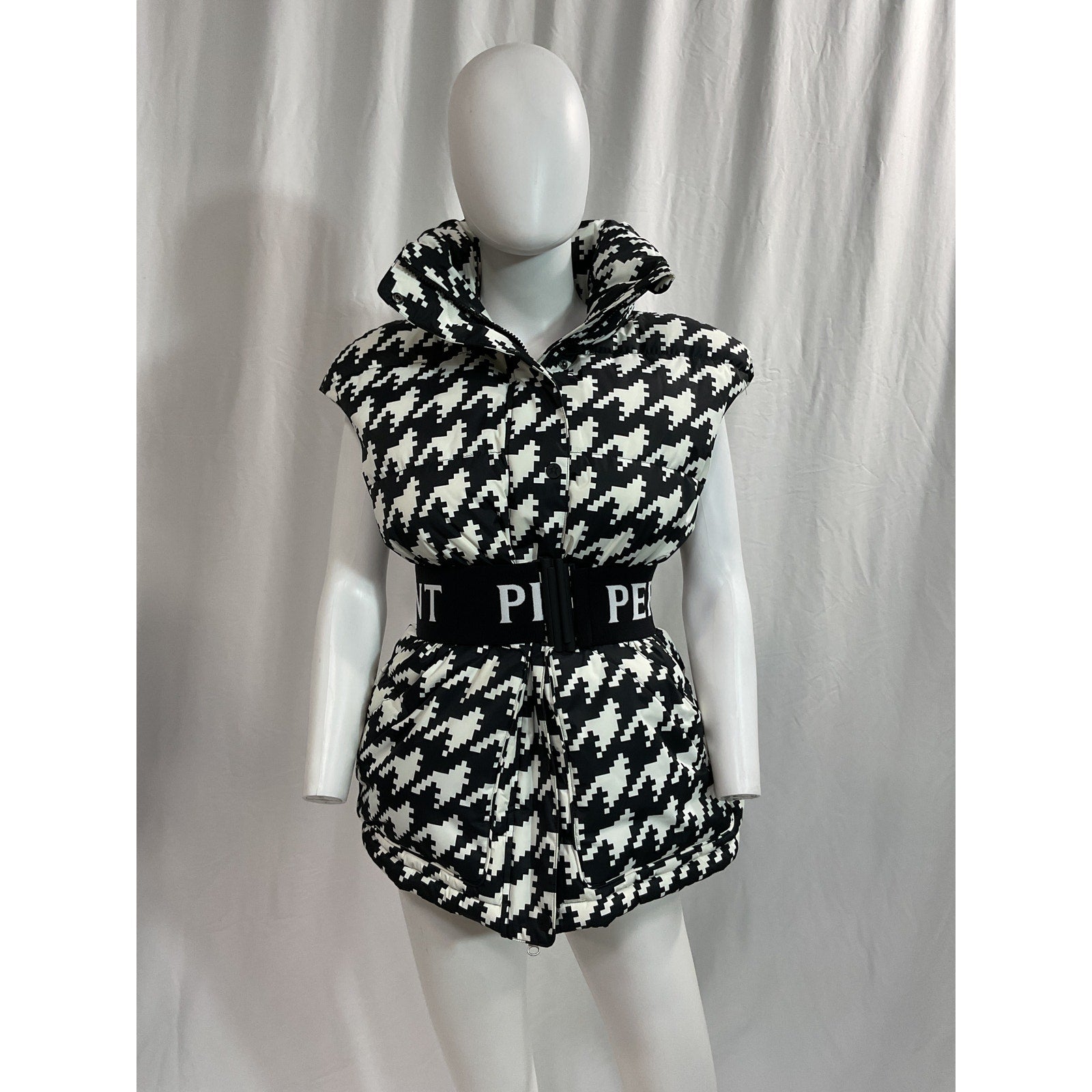 Perfect Moment 'Oversized' Black Vest Size XS