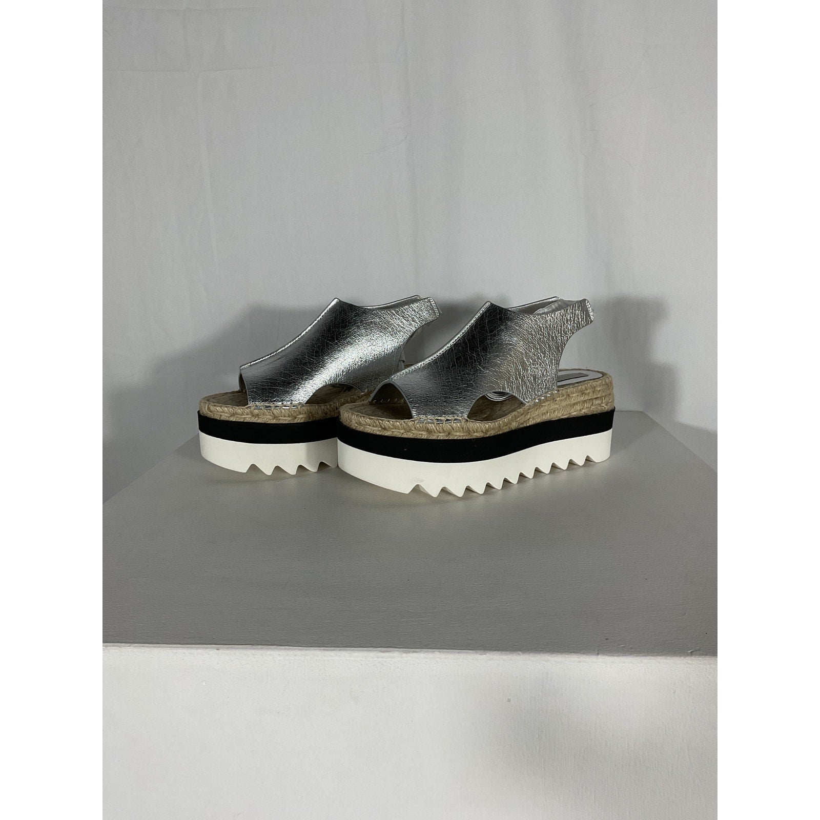 Stella Mccartney 'Gaia' Silver Leather Wrinkly Metallic Sandal Size 9