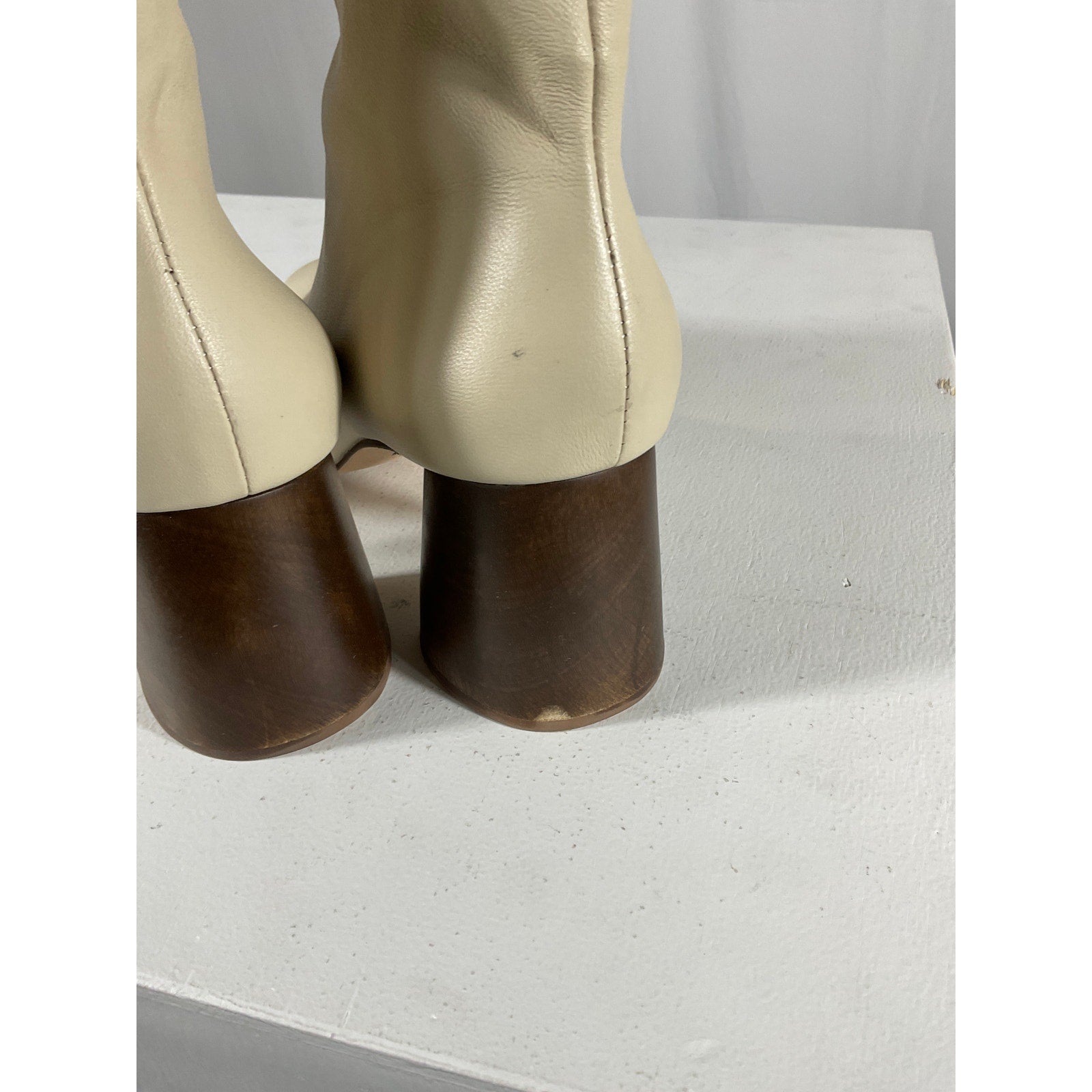 Huma Blanco 'Harlow' White Leather Boot Size 11
