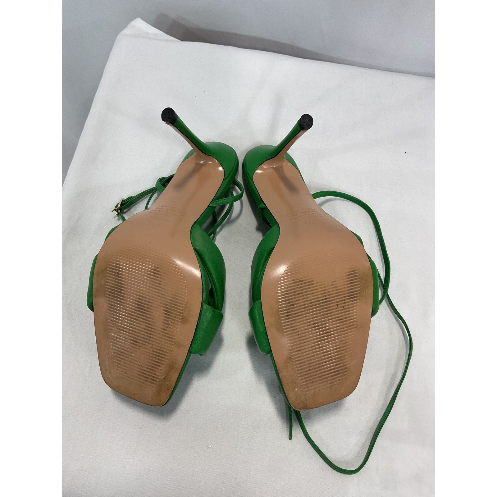Alias Mae 'Milla' Green Leather Sandal Size 7