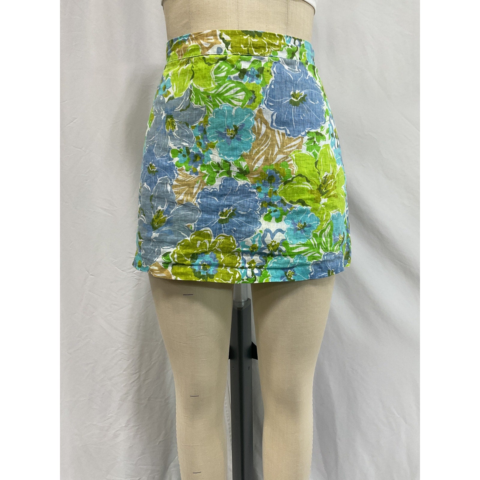 Faithfull The Brand 'Sa Sommas' Green Linen Skort Size M