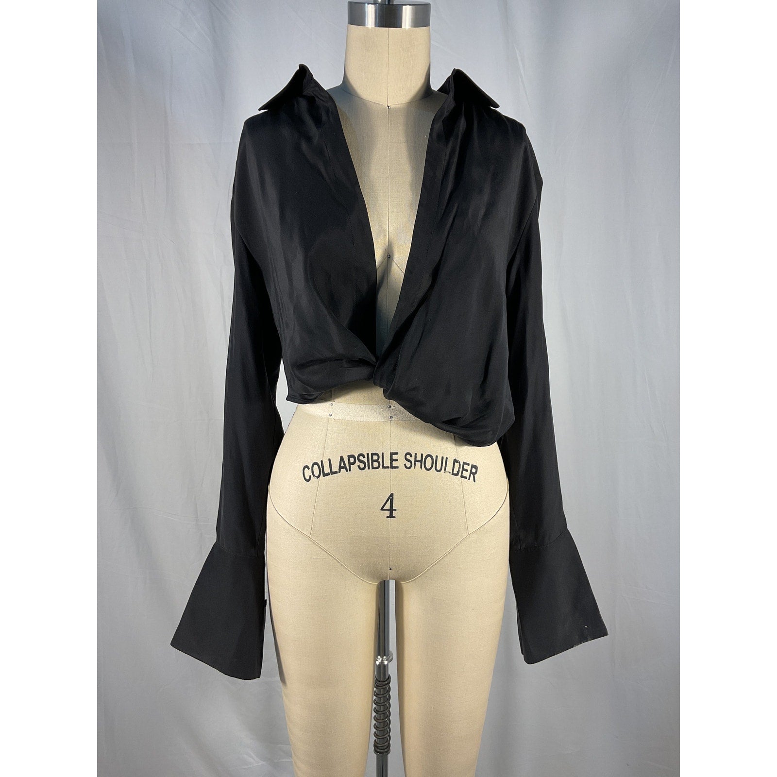 Gauge81 'Myoko' Black Satin Top Size S