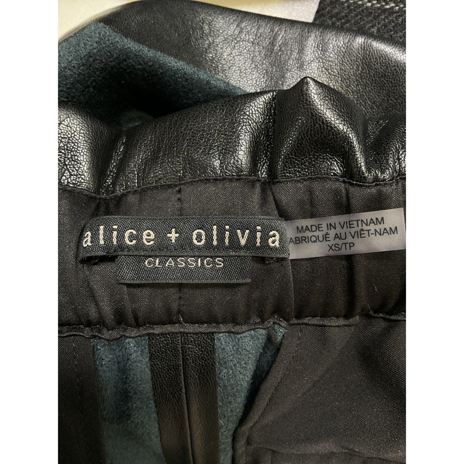 Alice + Olivia 'Reagan' Black Vegan Leather Shorts Size XS
