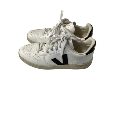 Veja Classic Extra White And Black V10 Sneakers Size US 8