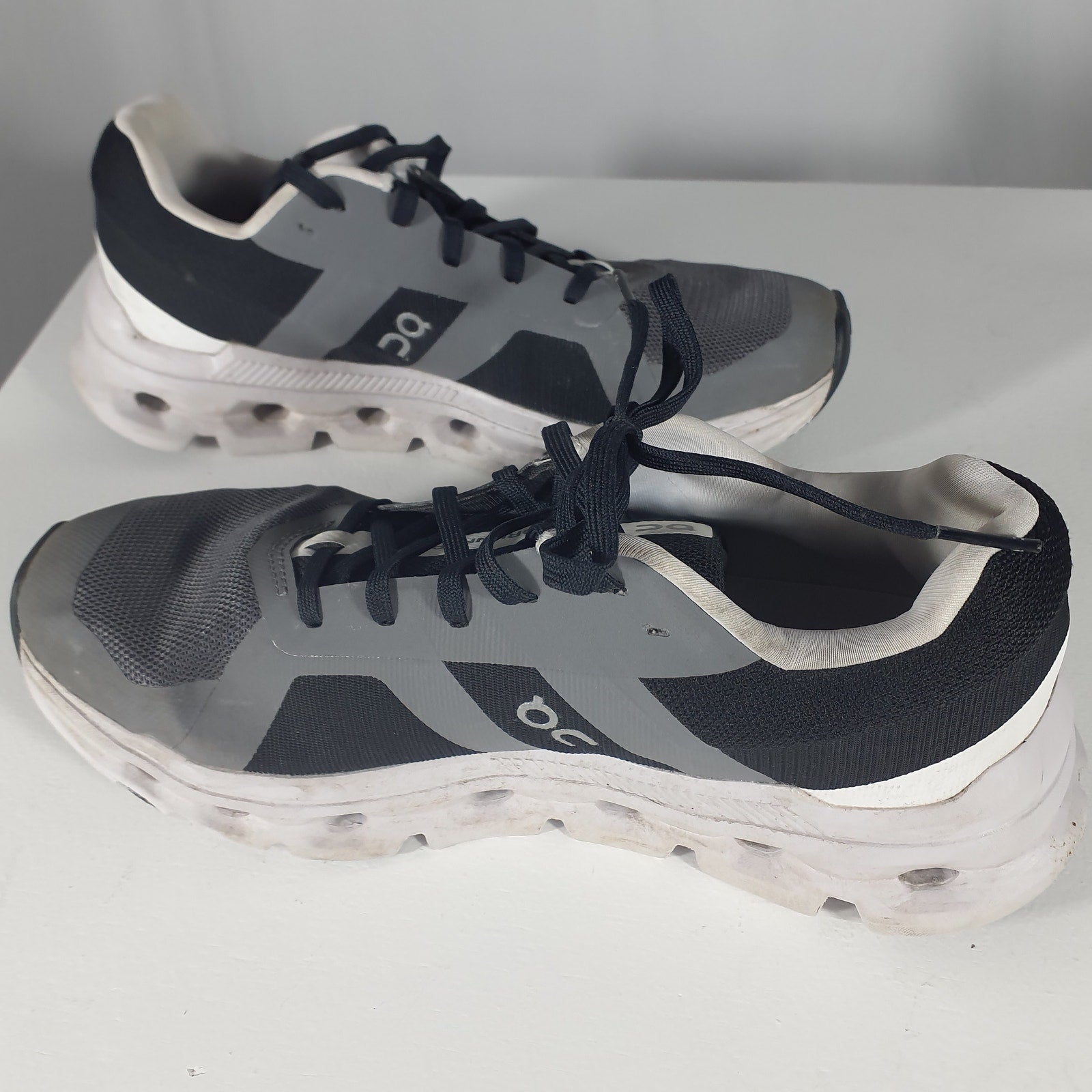 On Cloudrunner Gray Shoe Size 9
