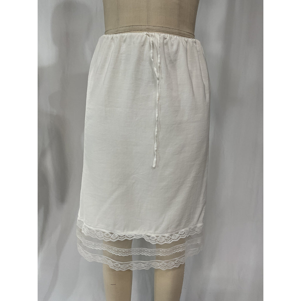 Reformation 'Emery' White Knee Length Skirt Size XS