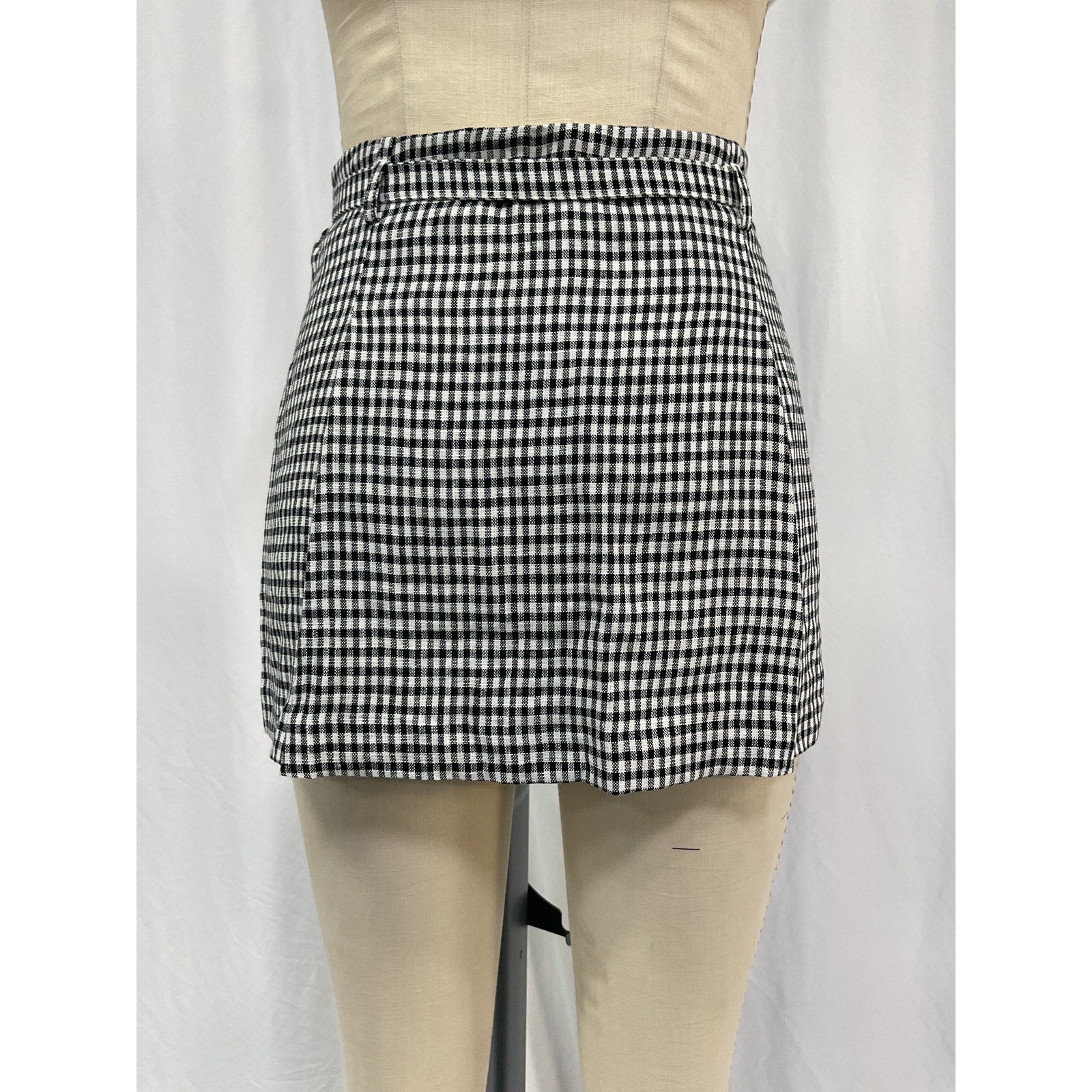 Reformation 'Rory' Black Linen Skirt Size 2