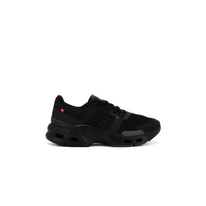 On 'Cloudpulse' Black Sneaker Size 6.5