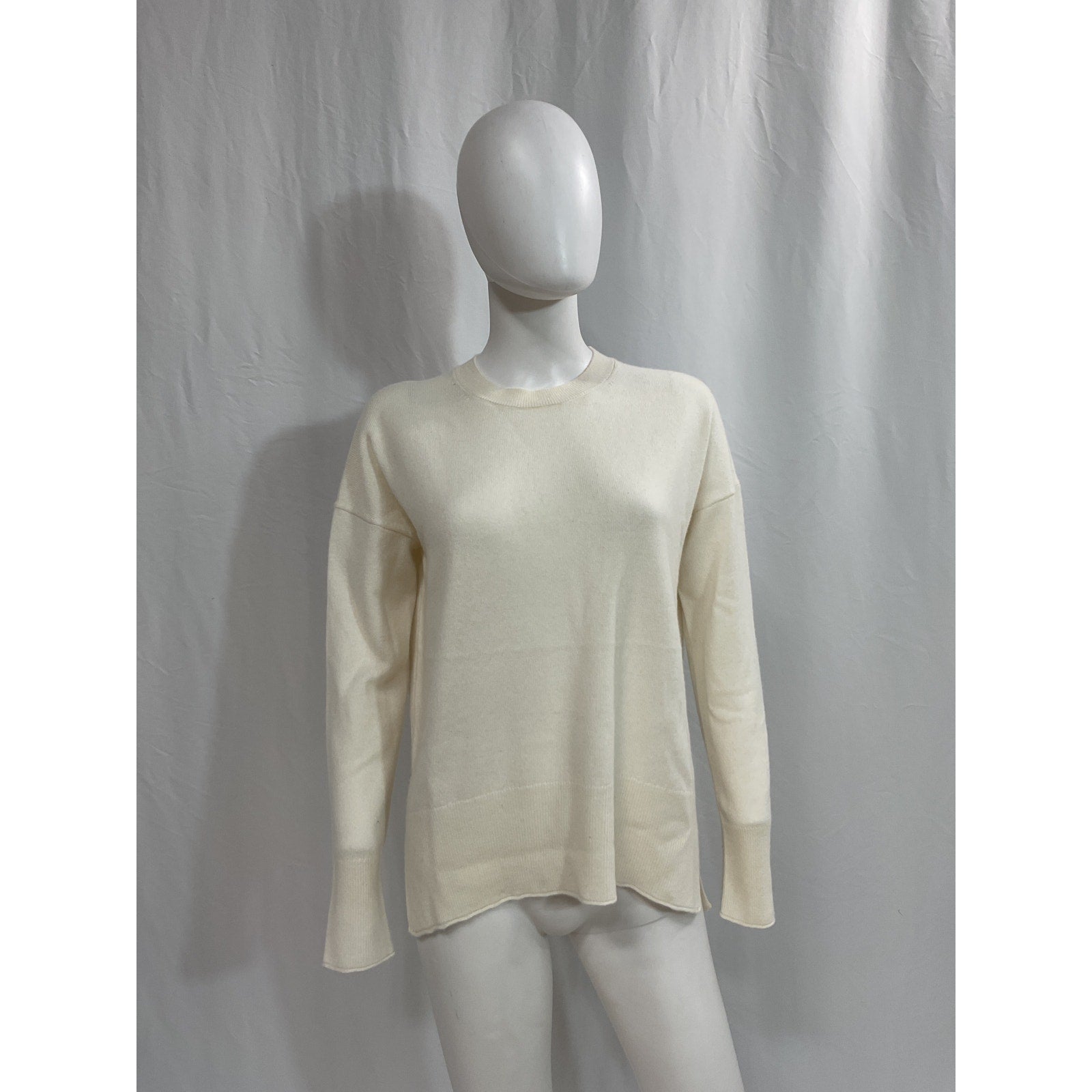 Theory 'Relaxed' White Cashmere Sweater Size S
