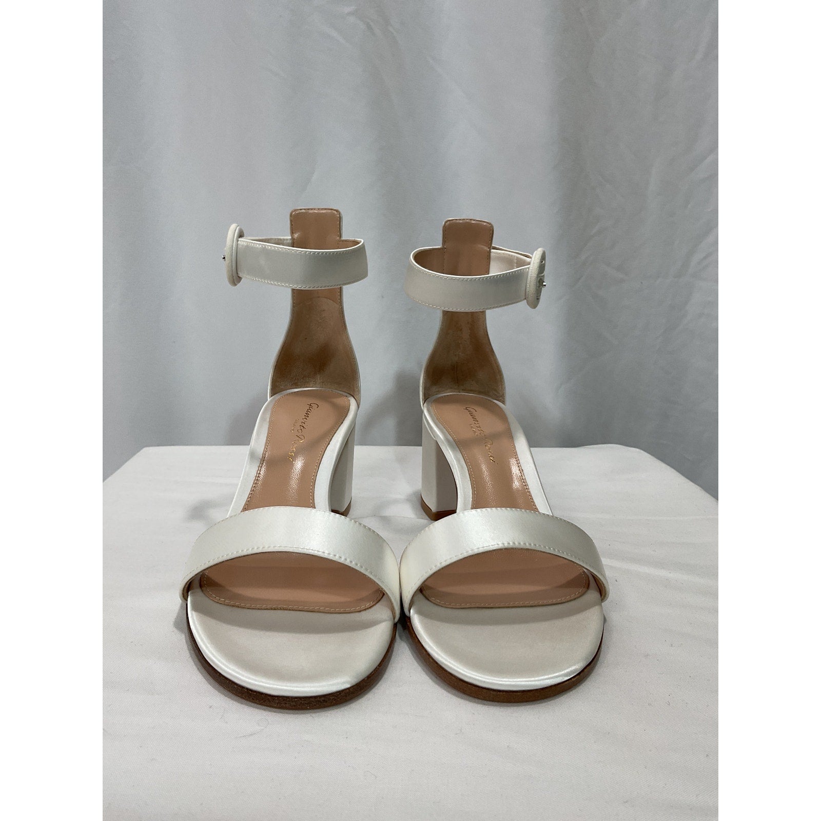 Gianvito Rossi 'Versilia' White 60Mm Satin Open Toe Sandals Size 5.5 - NWT