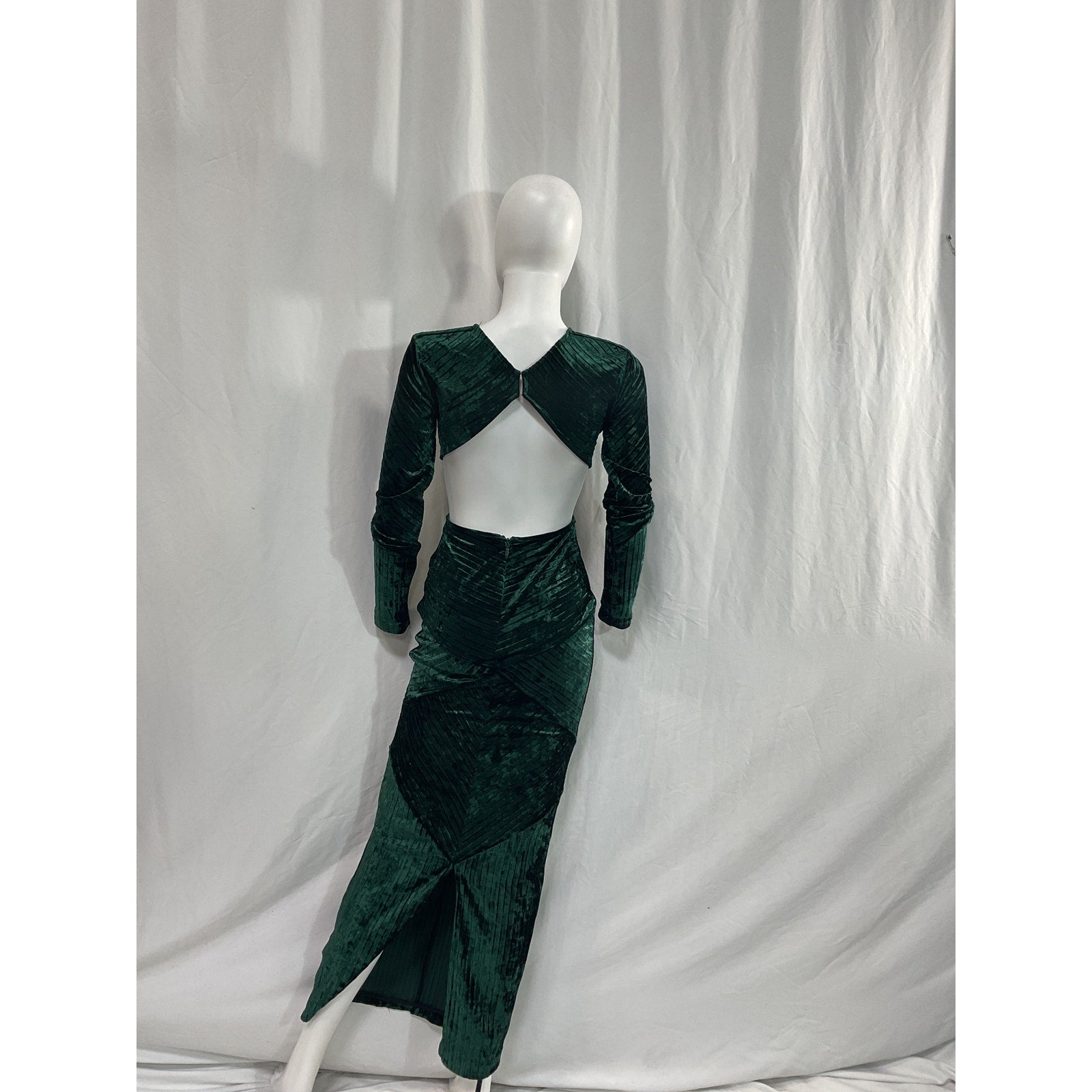 Michael Costello x Revolve 'Spencer' Green Velvet Back Cut Out Gown Size XS