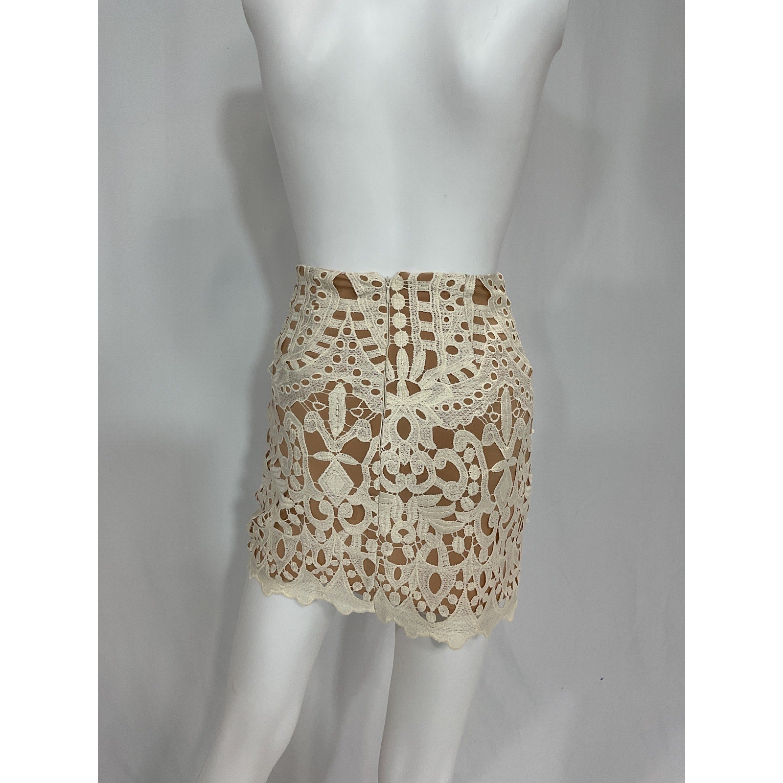 Michael Costello 'Lucille' White Mini Skirt Size XXS