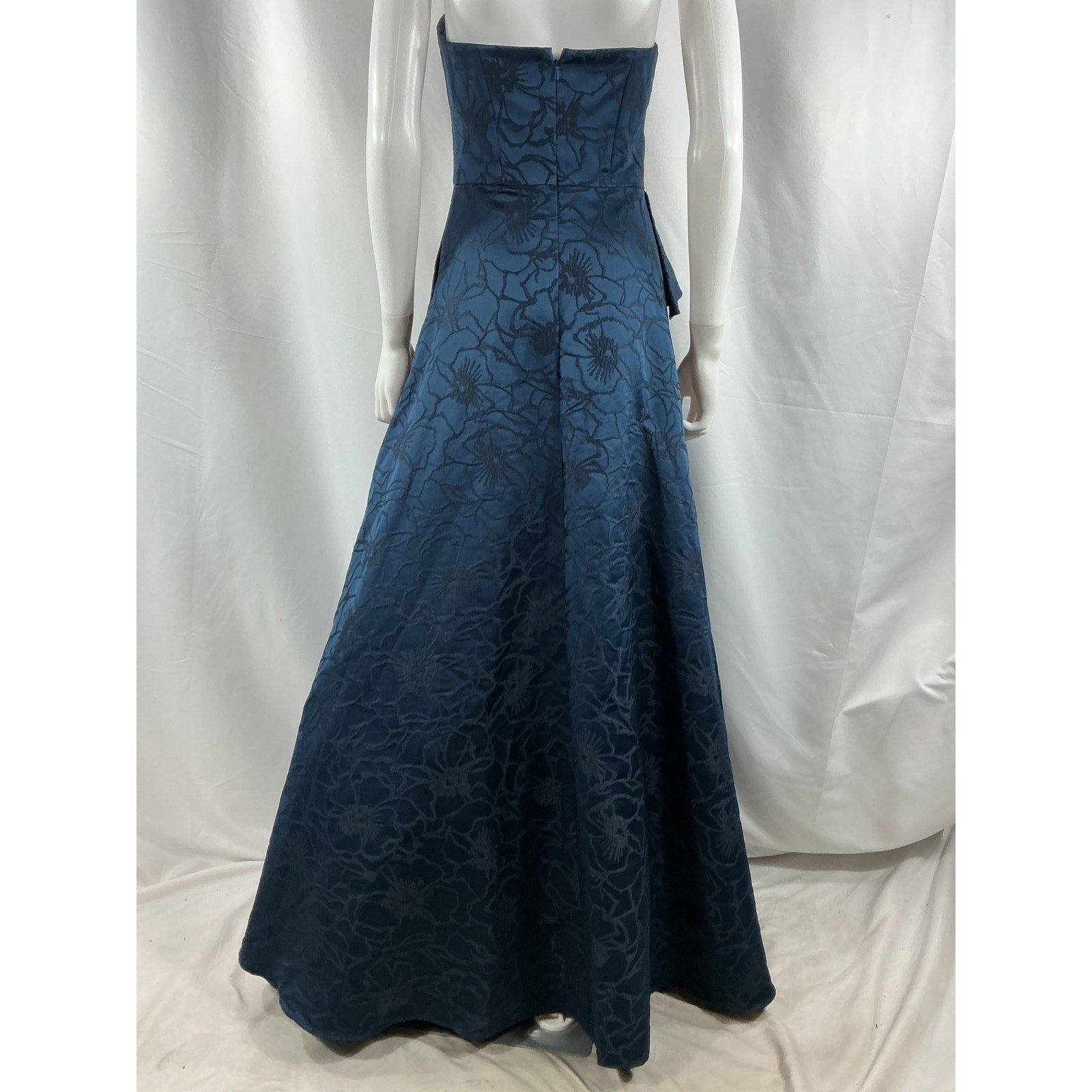 Ml Monique Lhuillier Blue Polyester Floral Jacquard Ball Gown Size 2