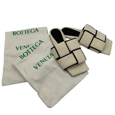 Bottega Veneta Padded Cream Intrecciato Sandals Size 38 EU / 8 US