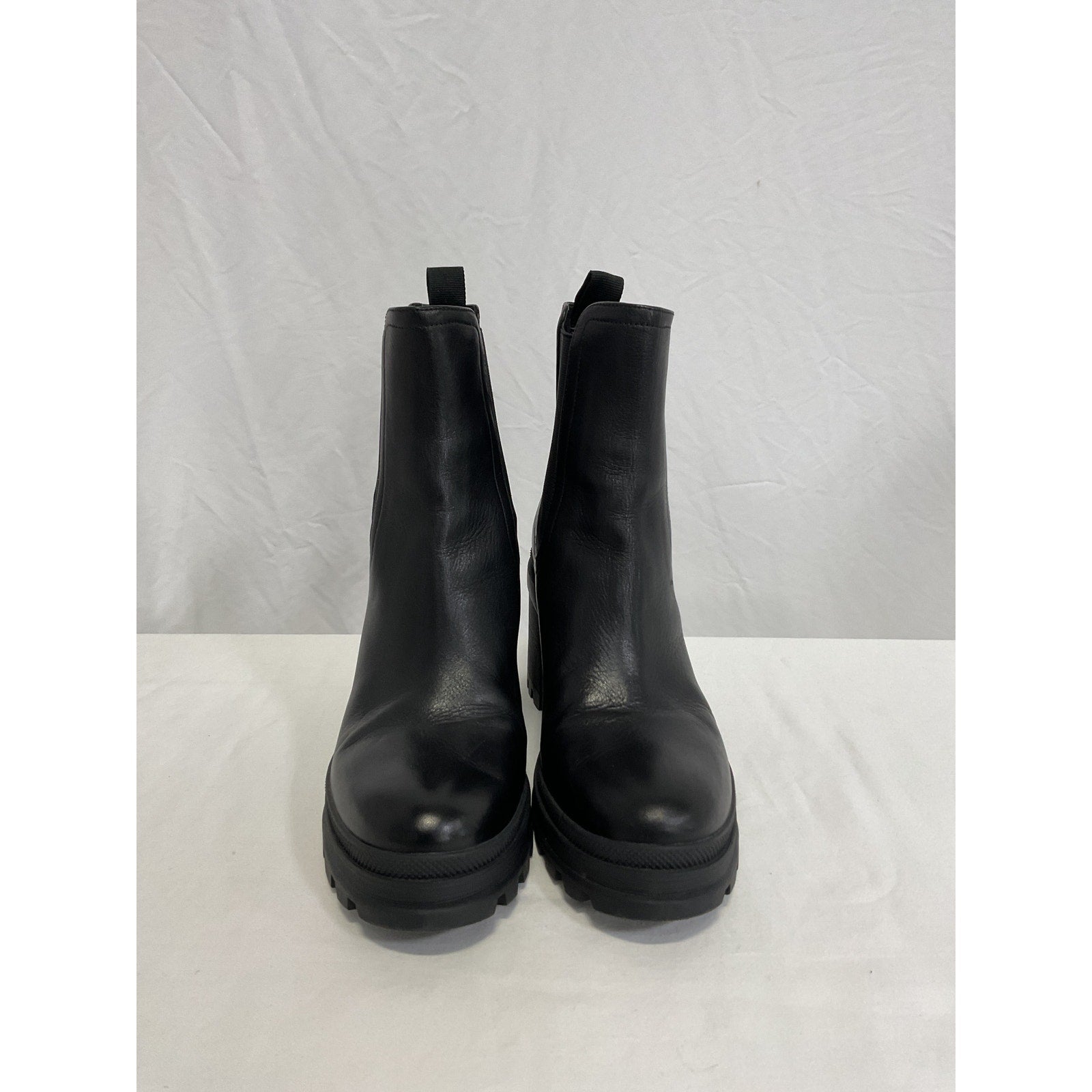 Veronica Beard 'Winnie' Black Leather Chelsea Boots Size 9.5