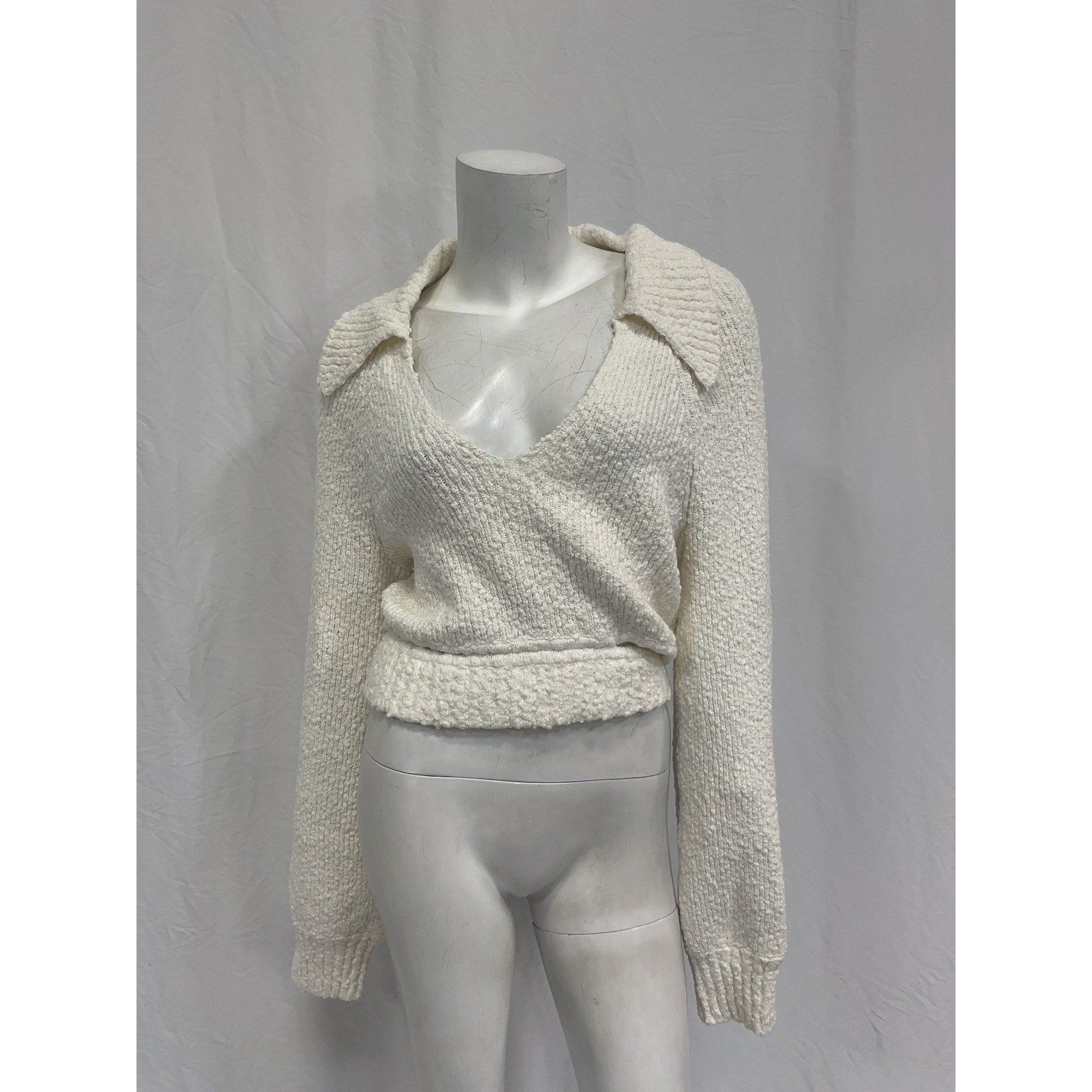 L'Academie 'Imani' White Cotton Boucle Knit Pullover Sweater Size M