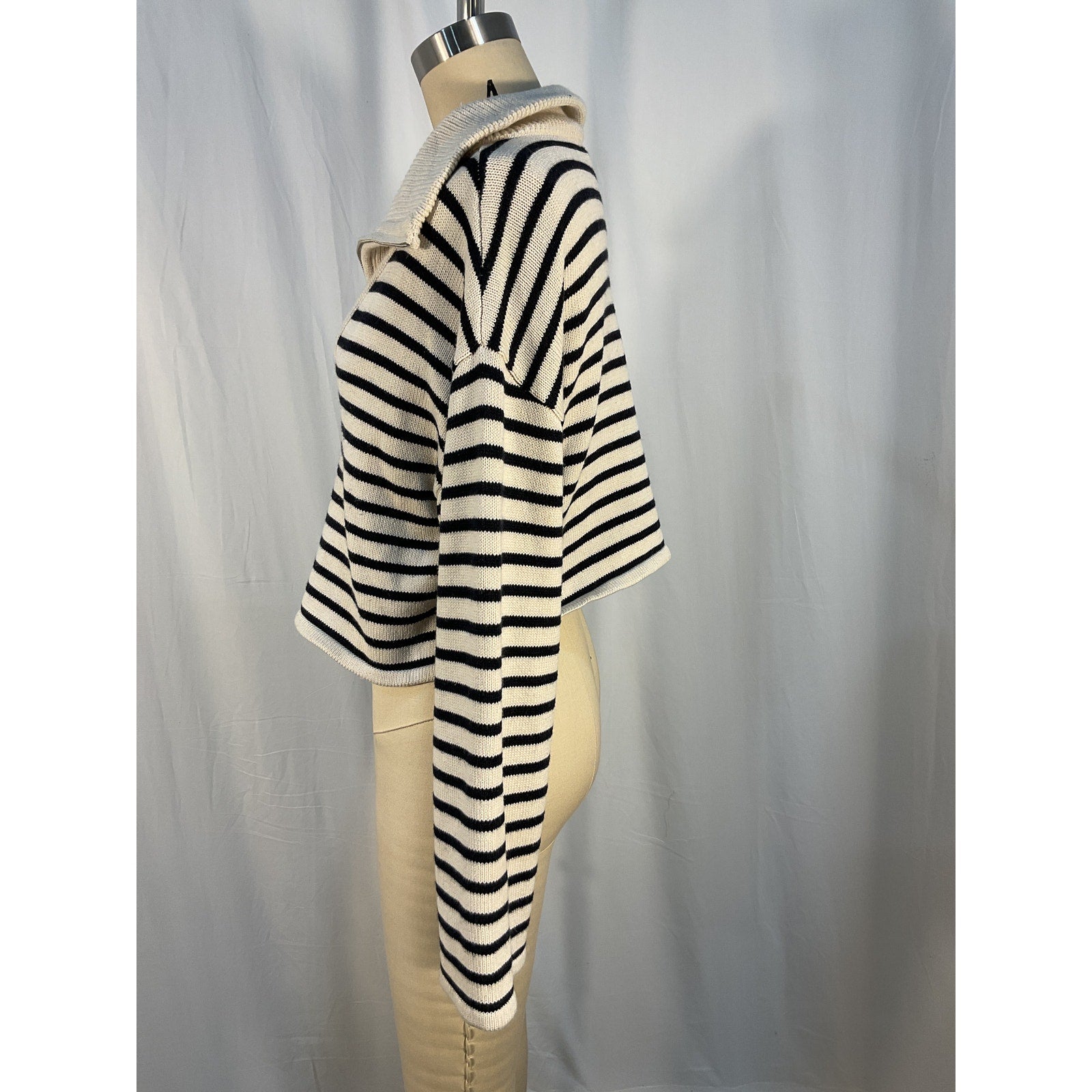 L'Academie 'Laila' White Striped Half Zip Sweater Size XS